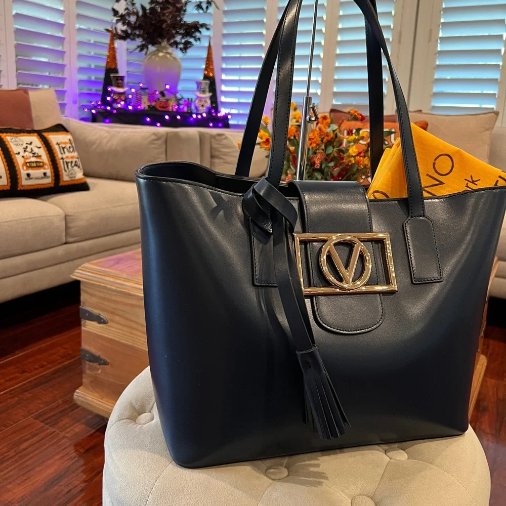 Mario Valentino NWT Large Smooth Leather Tote Bag Made in Italy w/ Dust Bag - Picture 6 of 17